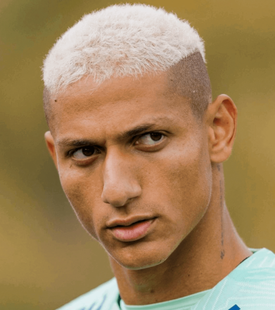 Richarlison mostra nova tatuagem com rosto de Neymar, Ronaldo e